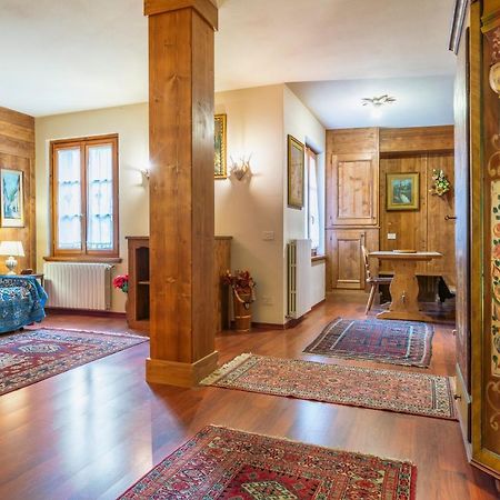 Villa S. Francesco - Stayincortina Cortina d'Ampezzo Bagian luar foto