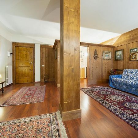 Villa S. Francesco - Stayincortina Cortina d'Ampezzo Bagian luar foto