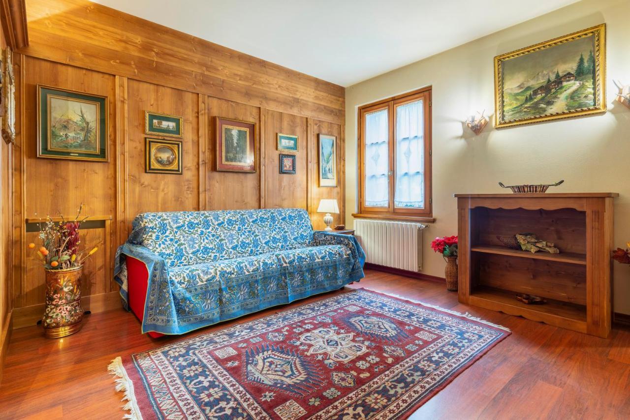 Villa S. Francesco - Stayincortina Cortina d'Ampezzo Bagian luar foto