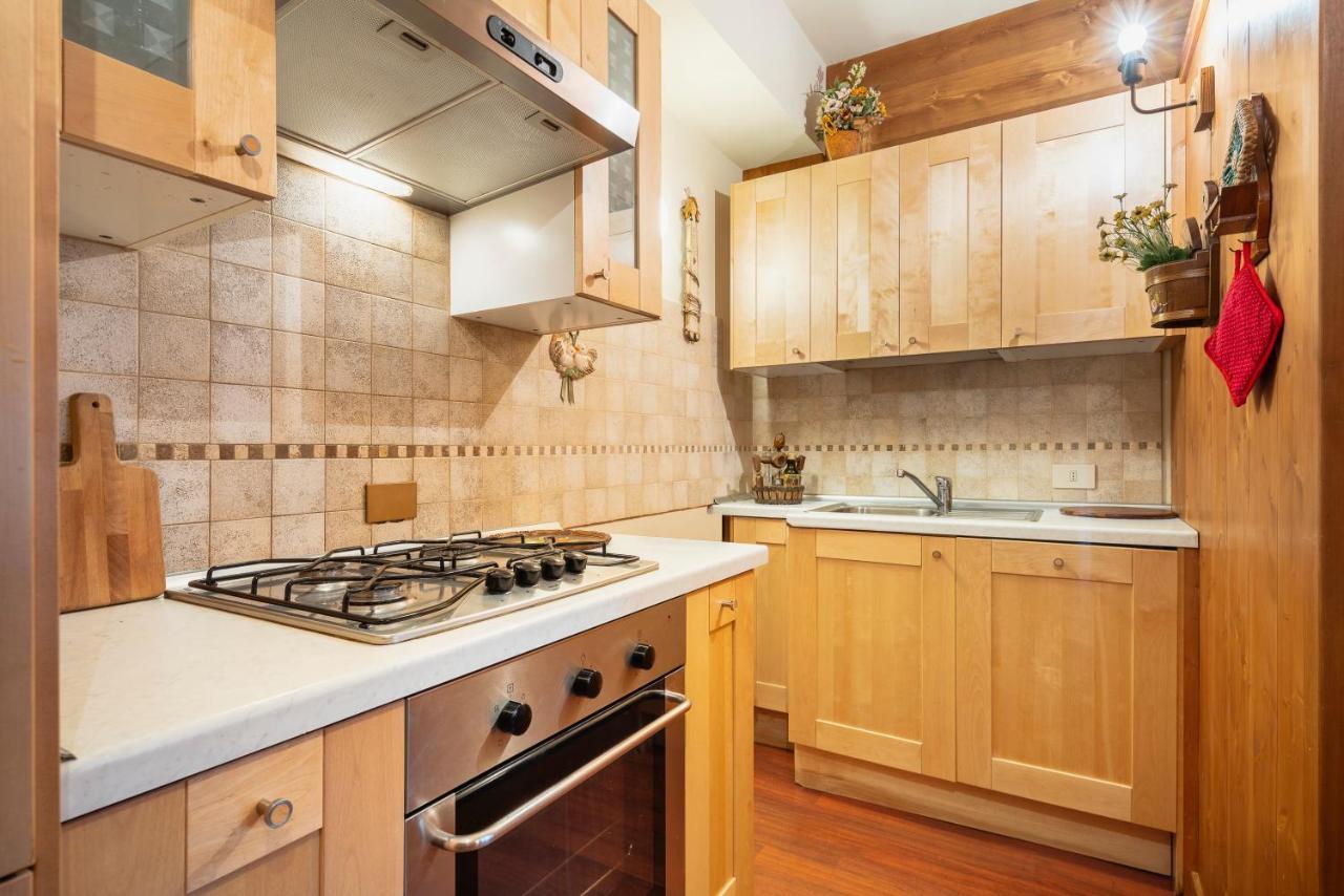 Villa S. Francesco - Stayincortina Cortina d'Ampezzo Bagian luar foto